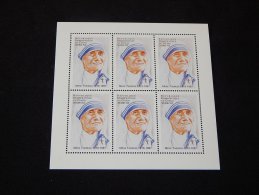 Congo (Kinshasa) - 1998 Mother Teresa Kleinbogen MNH__(FIL-10079) - Nuovi