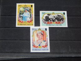 Turks And Caicos - 1985 Queen Mother MNH__(TH-4329) - Turcas Y Caicos