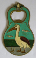 Ancien Decapsuleur Métal Email Cloisonné PELICAN MOULIN à VENT - Destapador/abrebotellas