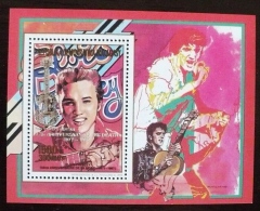 MADAGASCAR ELVIS PRESLEY, Musique, Feuillet De Luxe Avec Surcharge En Anglais MNH. ** Neuf Sans Charniere - Elvis Presley