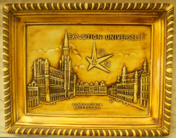 Souvenir De L´Expo 58 - Grand-Place De Bruxelles Avec Le Logo De L´Expo - Obj. 'Remember Of'