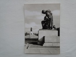 Germany Berlin Hauptstadt DDR Soviet Memorial - Denkmal Für Die Soldaten Der Sowjetarmee In Treptow 5 A18 - Treptow