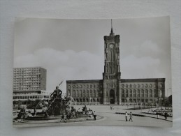 Germany Berlin Hauptstadt   Der DDR Rathaus Mit Neptunbrunnen    A18 - Altri & Non Classificati