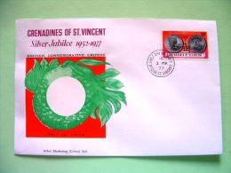 Grenadines Of St. Vincent 1977 FDC Cover - Coins Silver Jubilee - St.Vincent E Grenadine