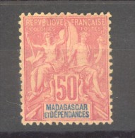 00073  -  Madagascar  :  Yv 38  (*)  Très Bon Centrage - Unused Stamps