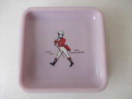 Ancien Cendrier.  " JOHNNIE WALKER "  - Magnier Blangy. Made In France - - Ashtrays