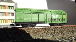 SCALA N ECHELLE - CARRO CHIUSO A CARRELLI  NS VAM COMPOST - ROCO - Wagons Marchandises