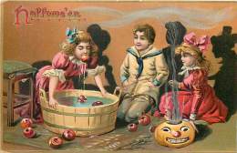 201549-Halloween, Tuck No 150-2, Children Watching A Girl Bob For An Apple - Halloween