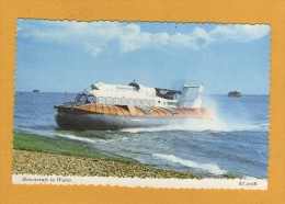 Bateau Aerogisseur Hovercraft In Water ( Format 9 X 14 ) - Hovercrafts