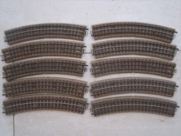 Marklin - Lot De 11 Rails Courbes Ancien Modèle - Voir Description - Rails