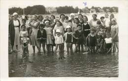 CARTE PHOTO GROUPE D'ENFANTS SUR LA PLAGE DU POULIGUEN 1932 - Le Pouliguen