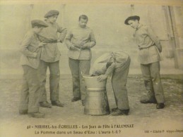 CPA Miribel Les échelles Les Jeux De Fête à L'Alumnat La Pomme Dans Le Seau. Savoie/Isère - Other & Unclassified