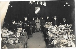 SAPEURS POMPIERS Carte Photo Funérailles De Sapeurs Pompiers Intérieur De La Chapelle - Funerali