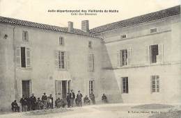 Charente Maritime -ref F658- Matha - Asile Departementale Des Vieillards De Matha - Carte Bon Etat  - - Matha