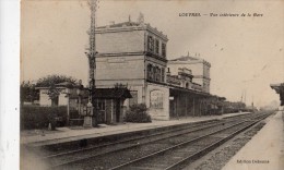 LOUVRES VUE INTERIEURE DE LA GARE - Louvres