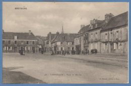 22 - LANVOLLON --   Place Du Marché - Lanvollon