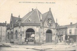 Montendre - Place Des Halles Animée Charrette - Montendre