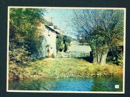 ENGLAND  -  Swinbrook  The Swan Inn  Used Postcard As Scans - Andere & Zonder Classificatie