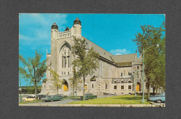 SHERBROOKE - QUÉBEC - LA BASILIQUE CATHÉDRALE ST MICHEL SIÈGE DE L' ARCHIDIOCÈDE - PAR UNIC - Sherbrooke