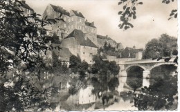 70. Pesmes. Le Vieux Pesmes. Le Chateau - Pesmes