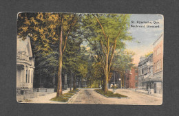 ST HYACINTHE - QUÉBEC - BOULEVARD GIROUARD - PUB. BY INTERNATIONAL POST CARD - St. Hyacinthe