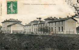 CPA- VERGEZE (30) - Aspect Du Nouveau Groupe Scolaire Le 4 Avril 1907 - Vergèze