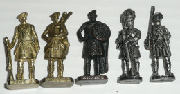 Rare Lot De 5 Figurines Métal Kinder Vintage Scot Scottish Soldat écossais Cornemuse - Metallfiguren