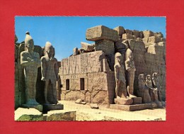 Egypte - Luxor Karnak - Statues Des Pharaons Devant Le 7ème Pylône - Luxor