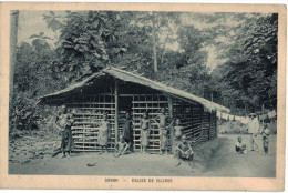 Carte Postale Ancienne Du GABON - EGLISE DE VILLAGE - Gabón