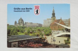 Germany Grusse Aus Hauptstadt Der DDR  A 30 - Sonstige & Ohne Zuordnung