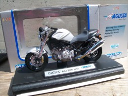 WELLY -  CAGIVA RAPTOR 1000  AVEC SA BOITE Scala 1/18 - Motorräder