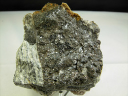 BLENDE AVEC EPONTE DE FILON   7, X 6, CM ALLY - Minéraux