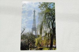 France Paris La Taur Eiffel   A 33 - Eiffelturm