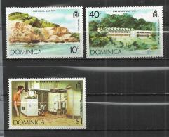 DOMINICA 1974 - NATIONAL DAY - CPL. SET - MNH MINT NEUF NUEVO - Dominica (...-1978)