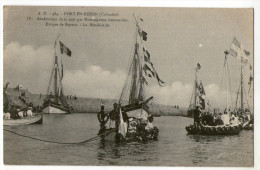 CPA 14  PORT EN BESSIN   1908     BENEDICTION DE LA MER PAR MONSEIGNEUR LEMONNIER  EVEQUE DE BAYEUX   BARQUES ESCORTE - Port-en-Bessin-Huppain