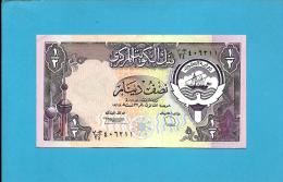 KUWAIT - 1/2 Dinar - ( 1980 ) - Pick 12.b - Sign. 6 - AUNC. - Stolen By Iraqi Forces -Denominator / 34 - SEE Description - Kuwait