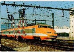 Cp Trains - 69 Rhone - Le TGV Et Et écureuils (agents Caténaires) Travaillent Sur Le Chantier De Croix-Barret Cp N° 008 - Lyon 7