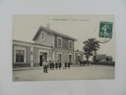 Cp Bourg La Reine La Gare Vue Extérieure   ( Animation ) - Bourg La Reine