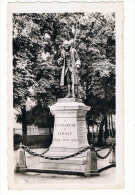 CPSM AIN -  N°19 FERNEY-VOLTAIRE- STATUE DE VOLTAIRE PAR LAMBERT - ECRITE EN 1952 - Ferney-Voltaire