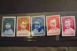 SURINAME 1963              NVPH 398/402         MNH **  (SUR108-005) - Surinam ... - 1975