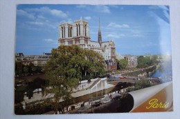 France Paris Aux Pieds De Notre Dame   Stamp 1970  A 34 - Notre Dame De Paris