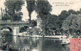 CPA - ACHERES (78) - Vue Des Quais Et L'intérieur De La Gare - Acheres