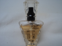 LANCOME : " TRESOR" MINI  VAPO 5 ML  EDP  PRESQUE PLEINE  VOIR ET LIRE !! - Miniatures Femmes (sans Boite)