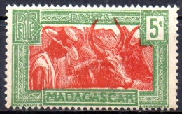 MADAGASCAR 1930 Zebus - 5c  - Red And Green  MH - Ongebruikt