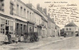 Rue De La Republique - Cheroy