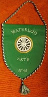 FANION  PENNANT:     WATERLOO. ARTB. N°45  ADAPT  ADOPT 1815  IMPROVE  (BELGIQUE) - Autres & Non Classés