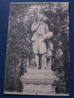 ""    CPA  PARIS  //  STATUE  DE  E.  LESUEUR    "" - Standbeelden