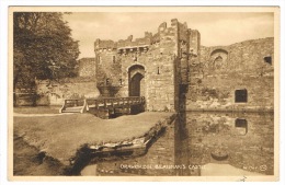 RB 1047 - Postcard - Drawbridge Beaumaris Castle - Anglesey Wales - Anglesey