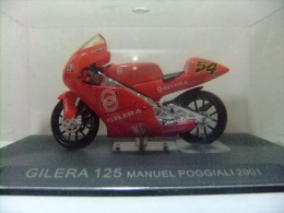 MOTO GILERA 125 MANUEL POGGIALI 2001 CON SU CAJA ORIGINAL - Motorräder