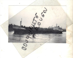 Bateau Identifié " Jana Vijay " Mogul Lines Ltd Photo Prise à La Bouille 1975 Construit à Glasgow 66 Transport Maritime - Signed Photographs